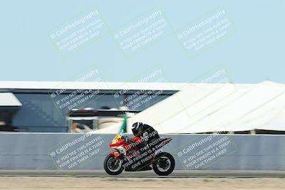 media/Oct-30-2025-Racers Edge (Thu) [[dabbdaf680]]/3-B Group/Session 5 Front Straight Speed/